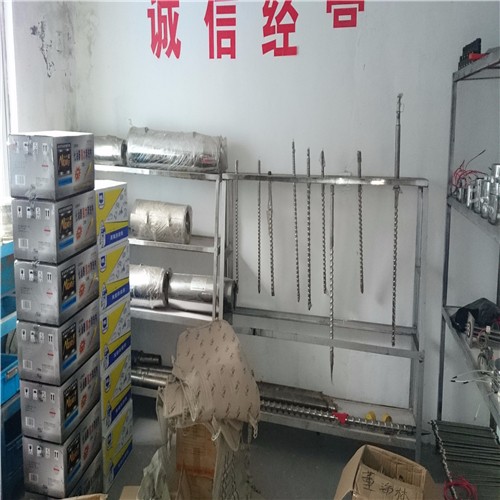 注塑机料管螺杆