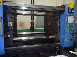 注塑机T型槽加工