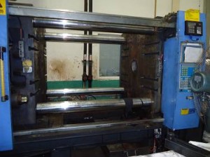 注塑机T型槽加工