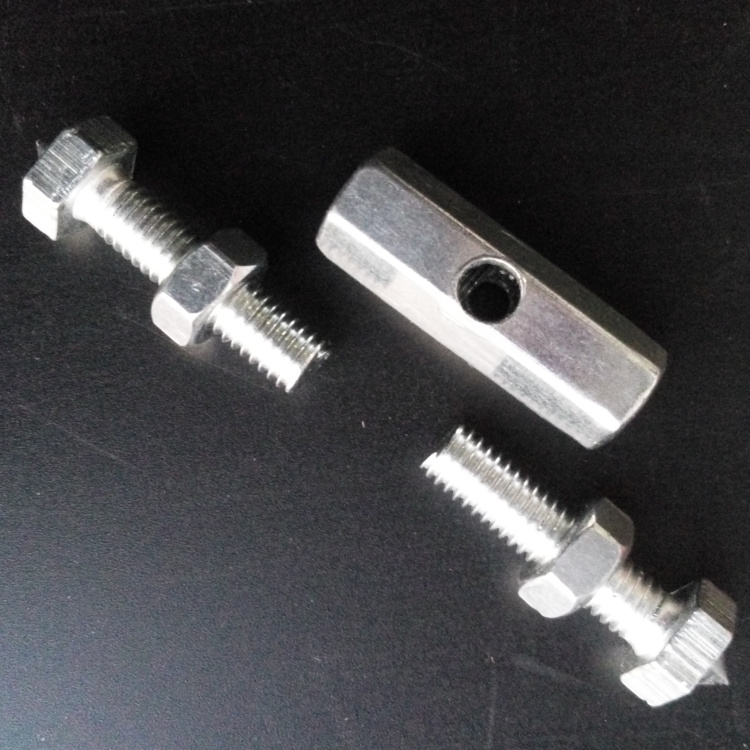 模板螺丝孔修复